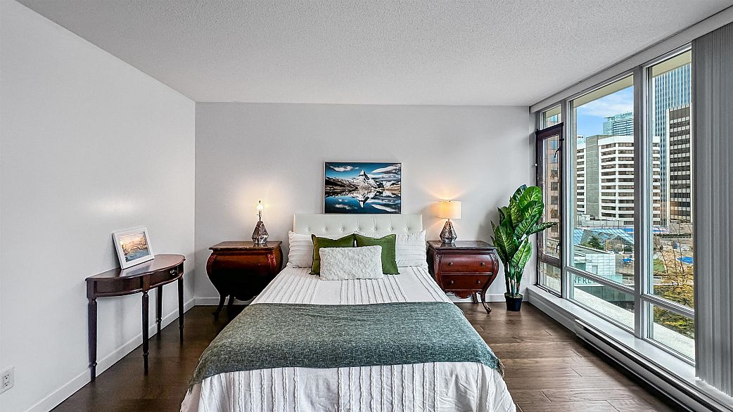 616 610 Granville Street