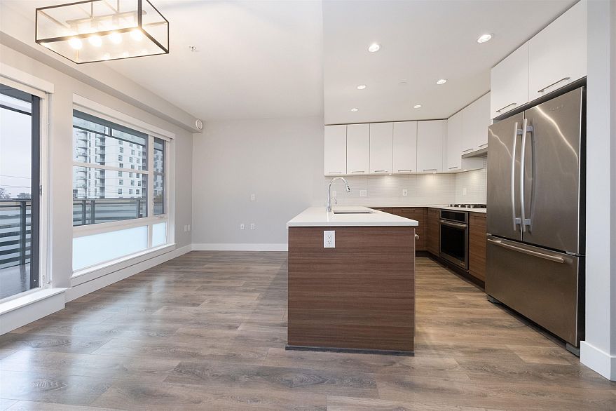 501 3488 Sawmill Crescent