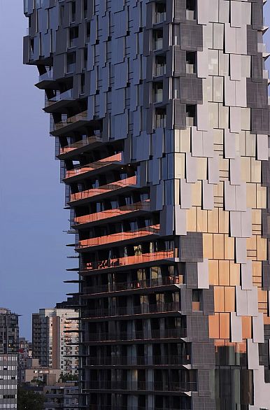 2702 1568 Alberni Street