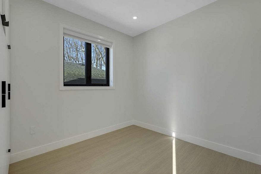 2 3558 Turner Street