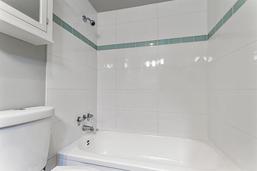 207 2025 W 2nd Avenue