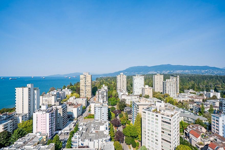 1206 1850 Comox Street