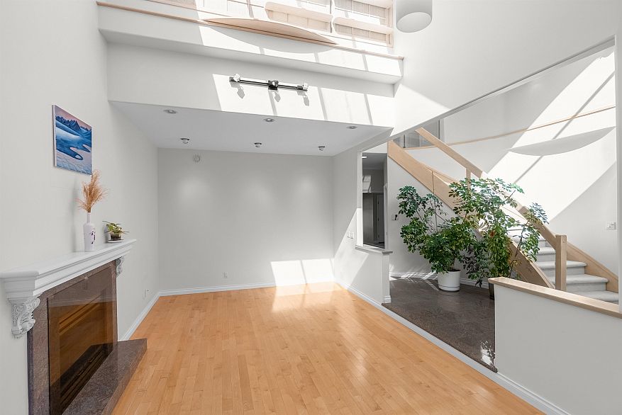 2249 Fraserview Drive