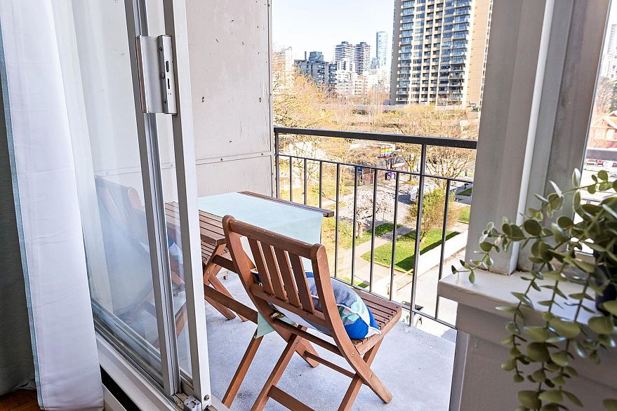 601 1850 Comox Street