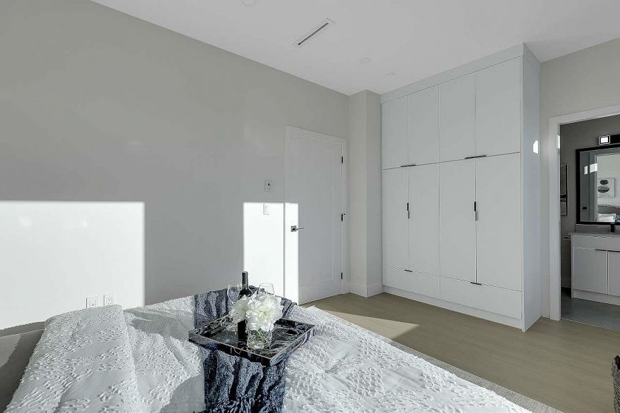 2 3558 Turner Street