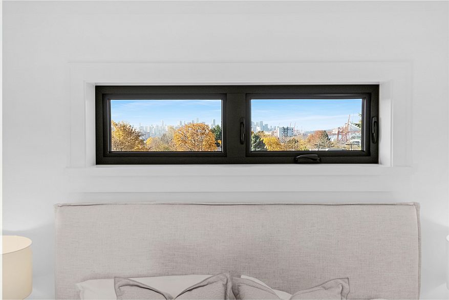 1 2565 Dundas Street