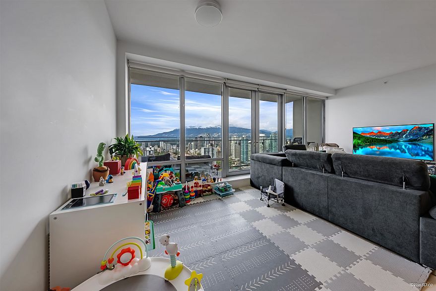 3005 1028 Barclay Street