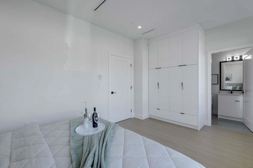 1 3558 Turner Street