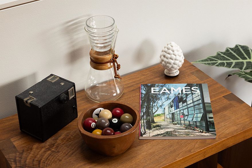 307 1220 E Pender Street