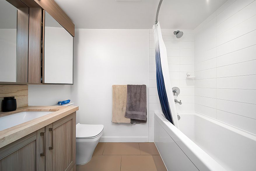 1907 5470 Ormidale Street