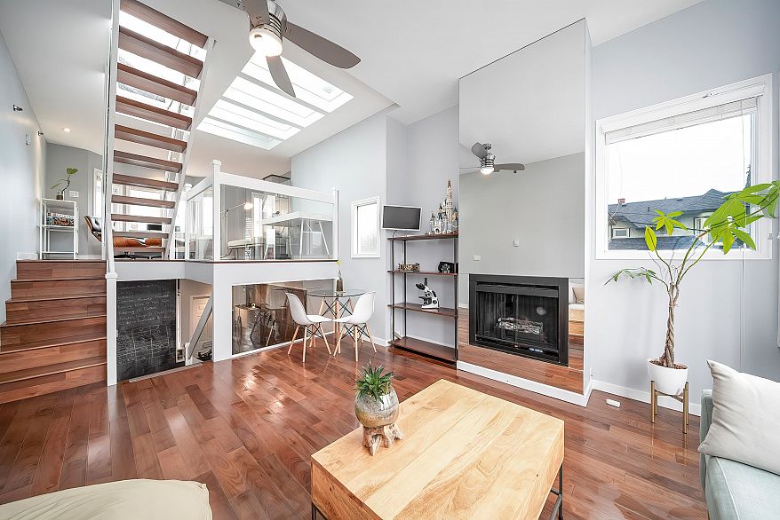 3458 Point Grey Road