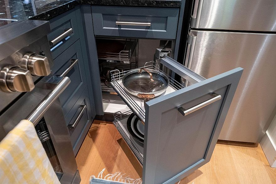 311 1274 Barclay Street