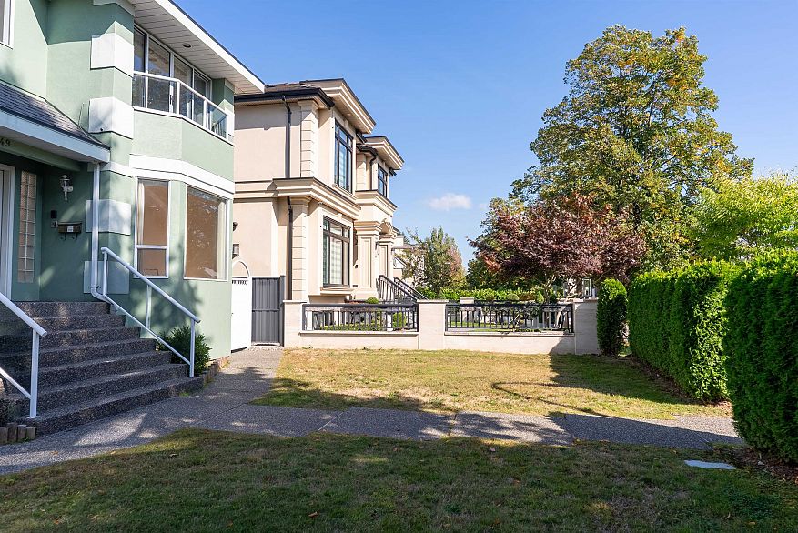 2249 Fraserview Drive