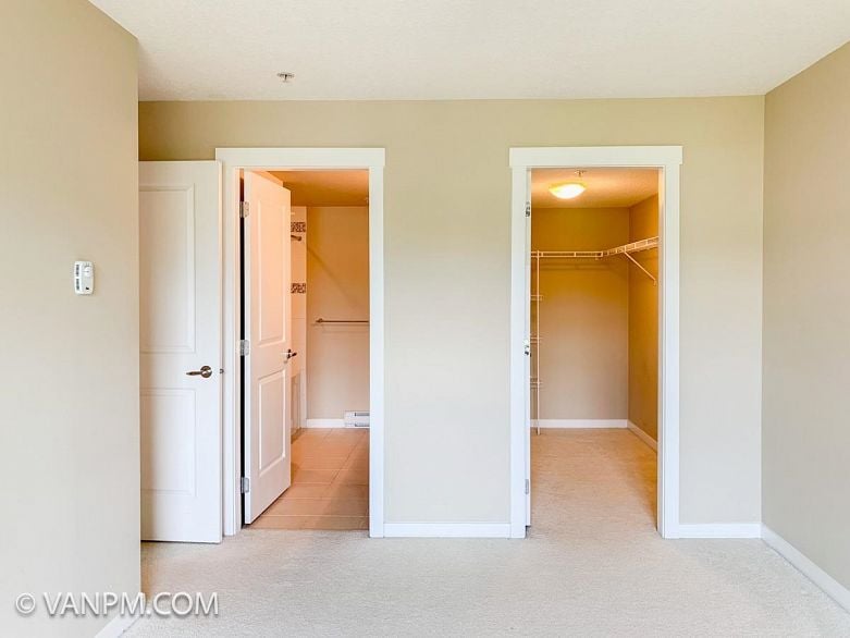 323 9288 ODLIN ROAD, Richmond BC V6X 0C3