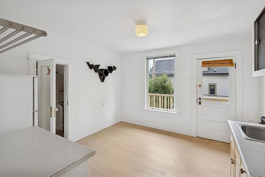 2239 Stephens Street