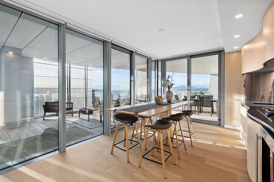 3104 1568 Alberni Street