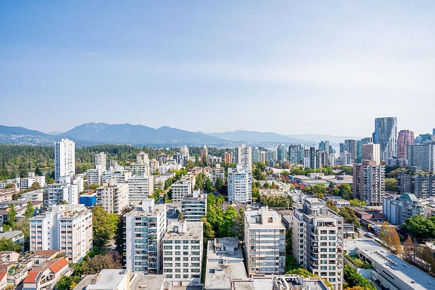 1206 1850 Comox Street