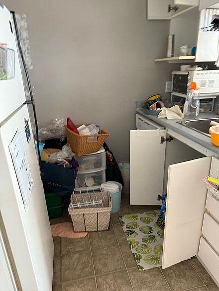 304 3455 Ascot Place