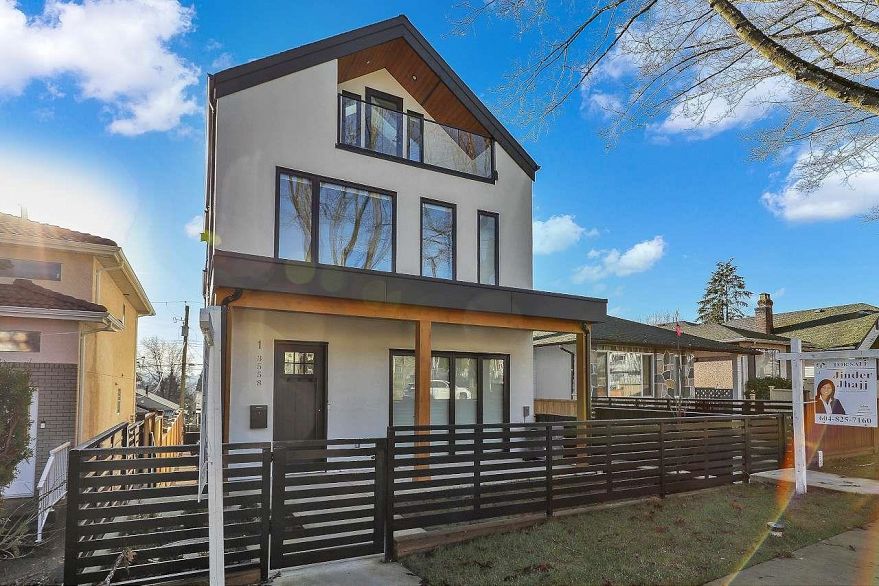 1 3558 Turner Street