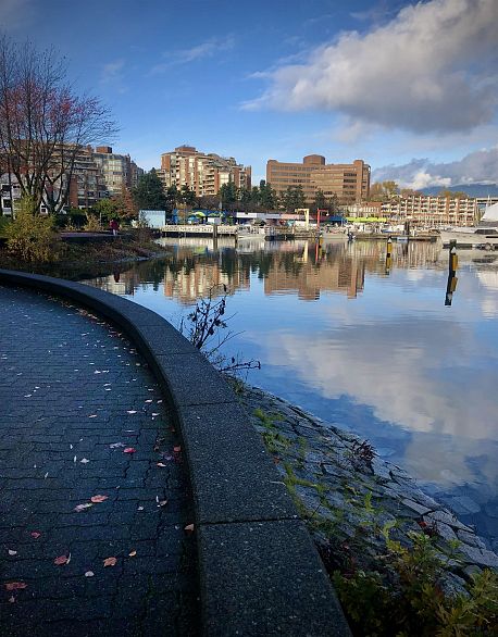 204 1550 Mariner Walk