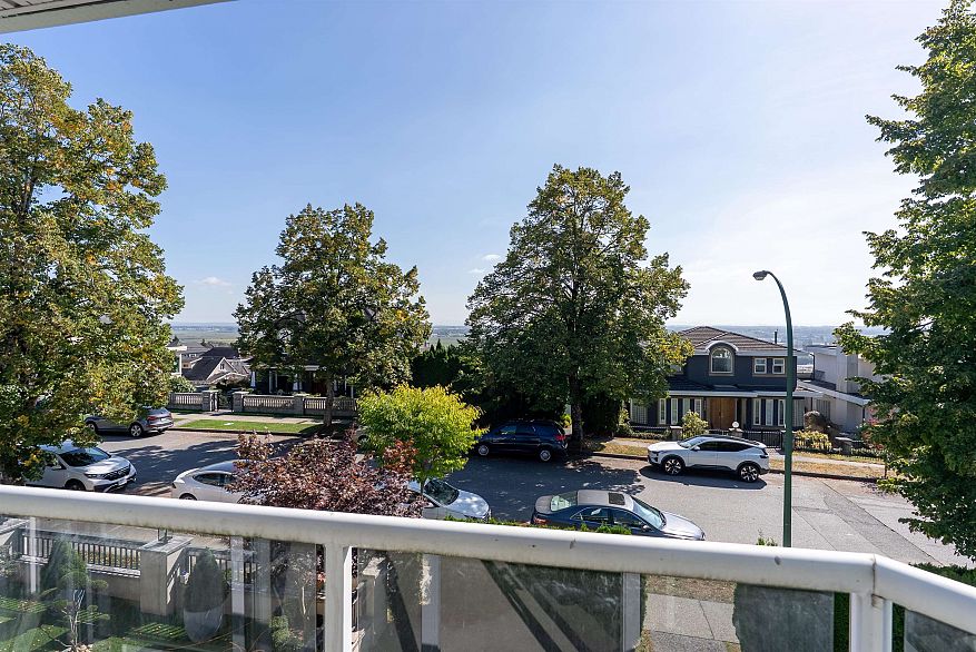 2249 Fraserview Drive