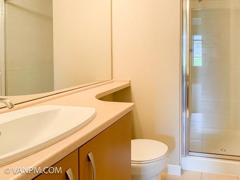 323 9288 ODLIN ROAD, Richmond BC V6X 0C3