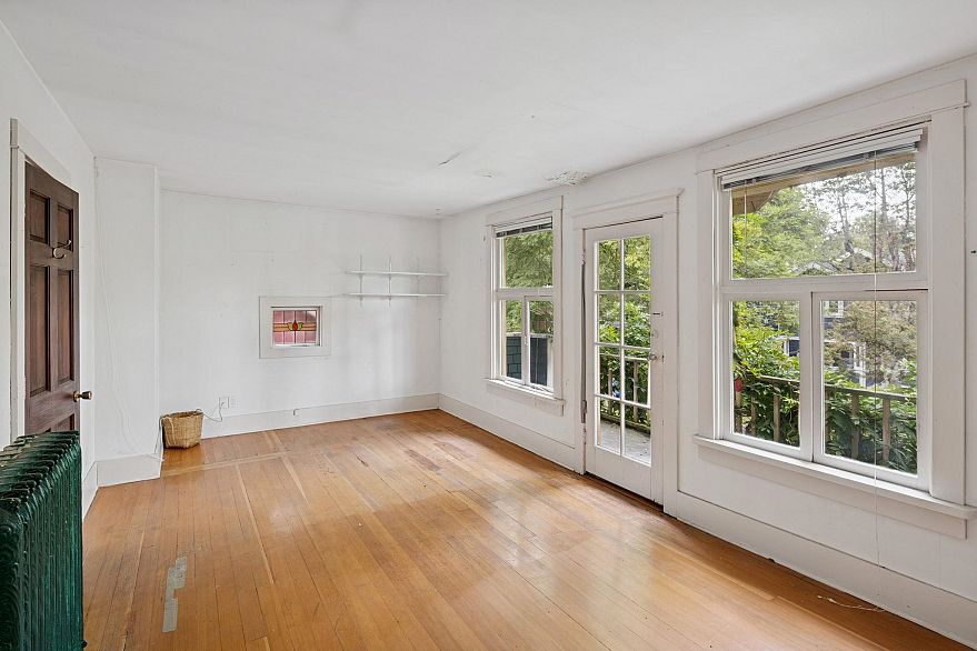 2239 Stephens Street