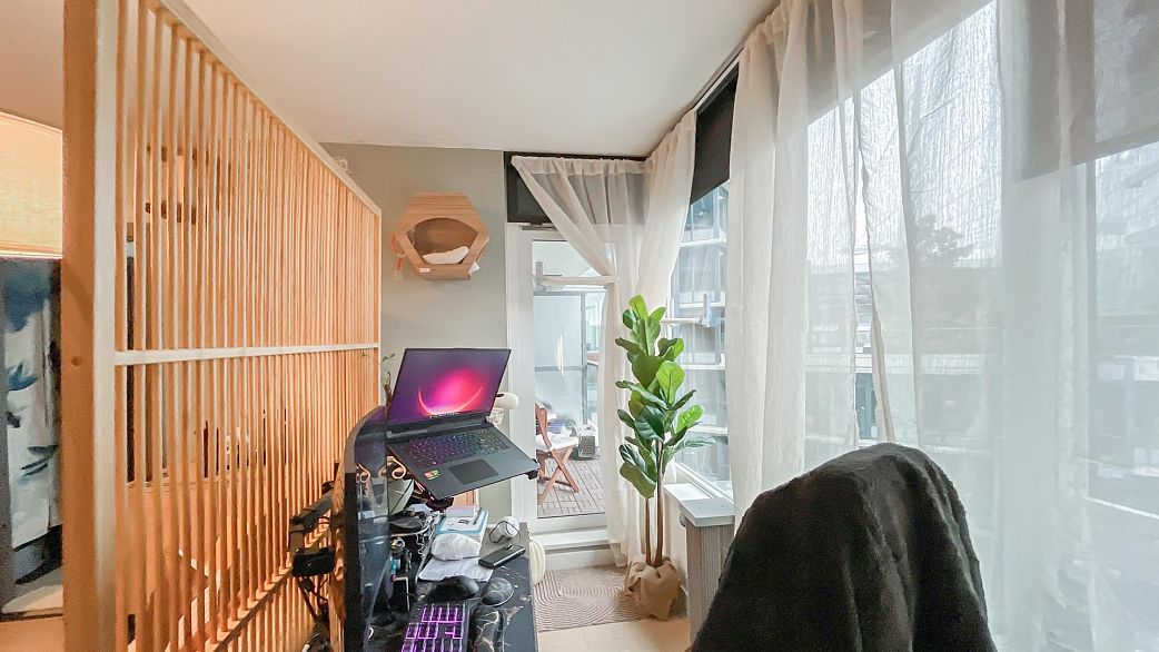 1205 68 Smithe Street