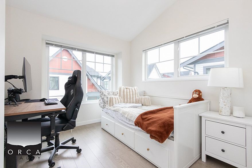 150 19451 SUTTON AVENUE, Pitt Meadows BC V3Y 0G6