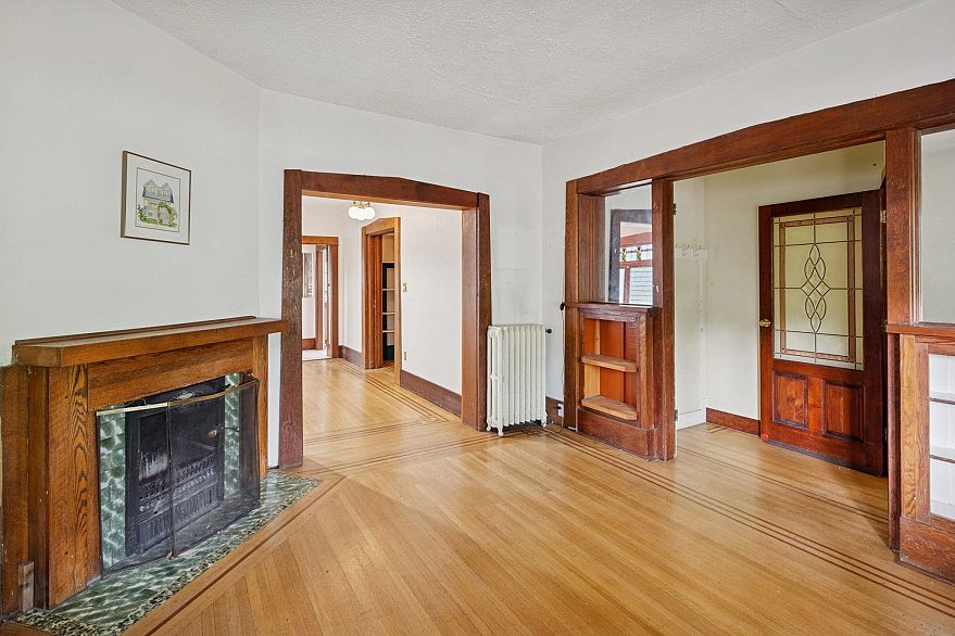 2239 Stephens Street