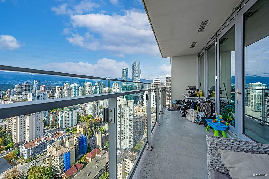 3005 1028 Barclay Street