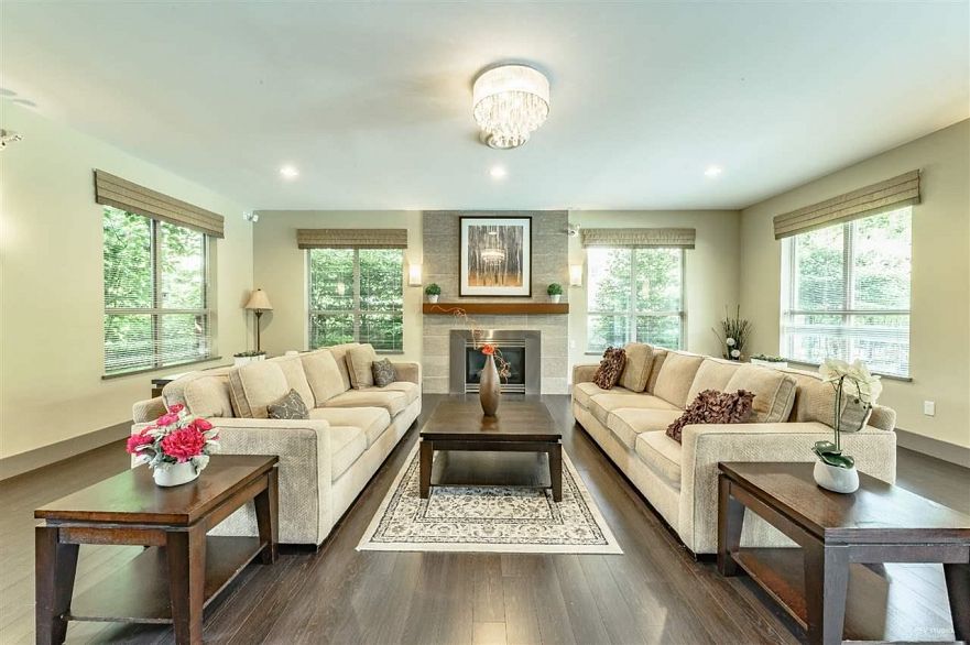 323 9288 ODLIN ROAD, Richmond BC V6X 0C3