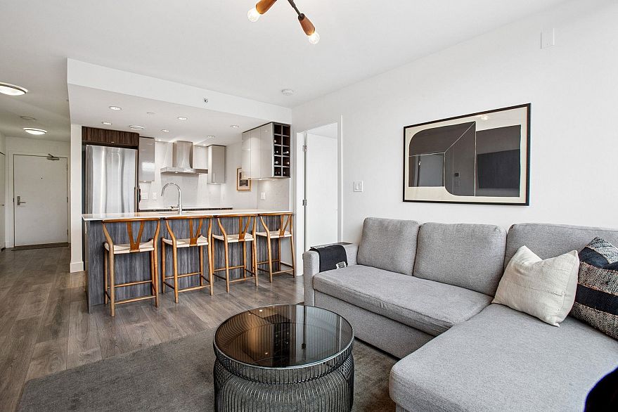 607 1788 Columbia Street