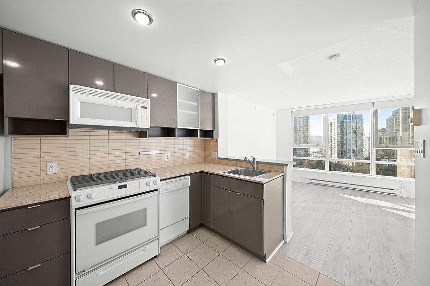 1501 939 Expo Boulevard