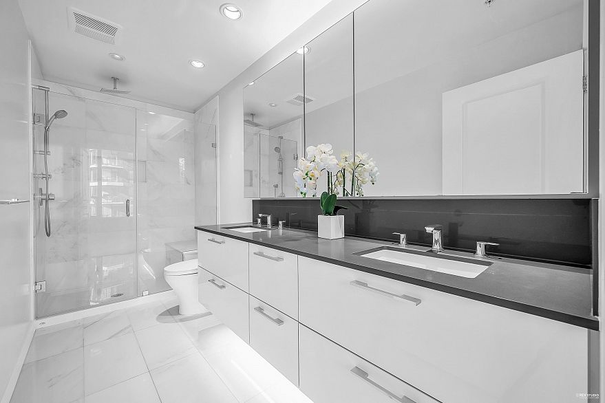 1205 3487 Binning Road