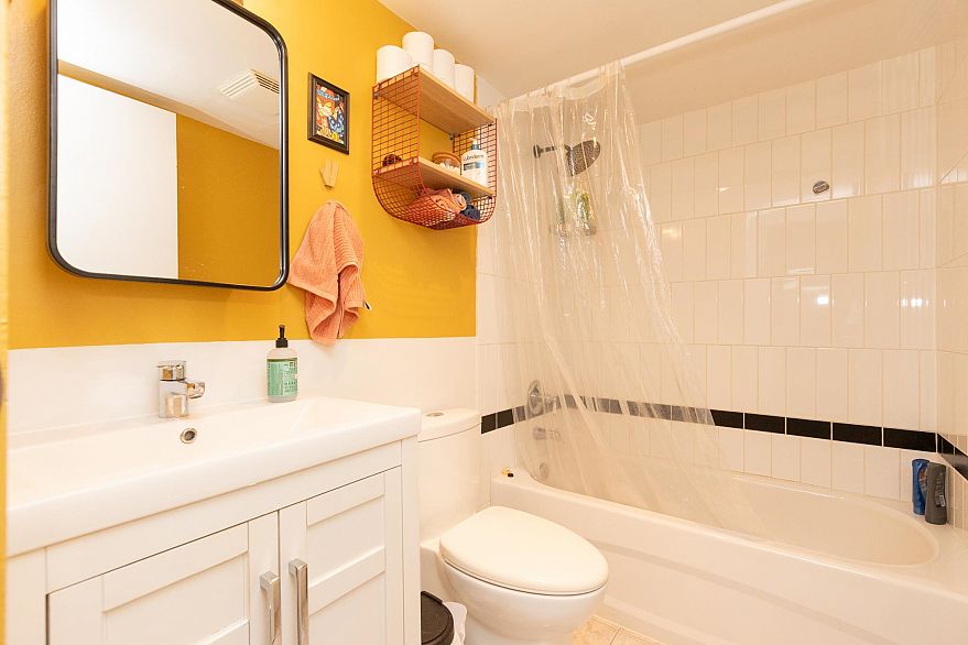 205 33 N TEMPLETON DRIVE, Vancouver BC V5L 3C9