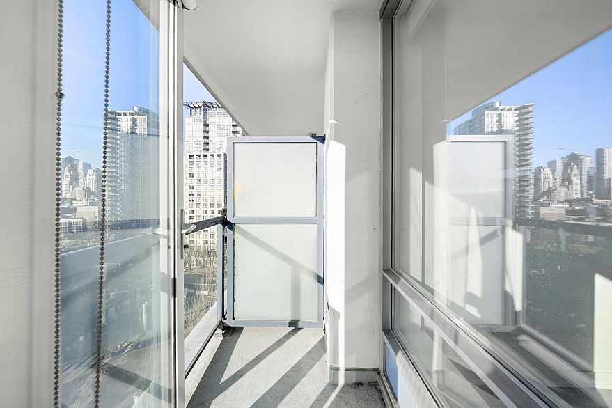 1501 939 Expo Boulevard