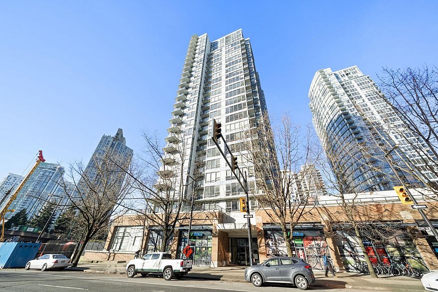 1501 939 Expo Boulevard