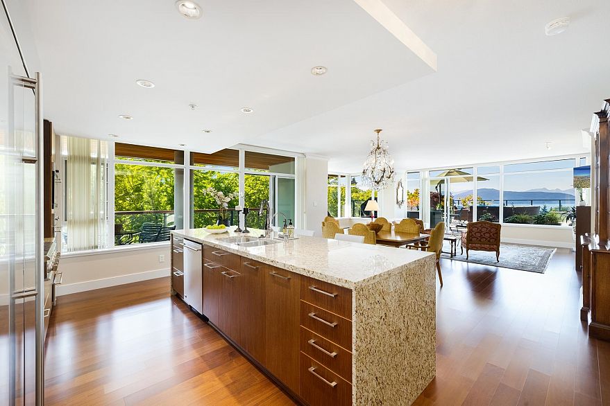 501 5989 IONA DRIVE, Vancouver BC V6T 2L7