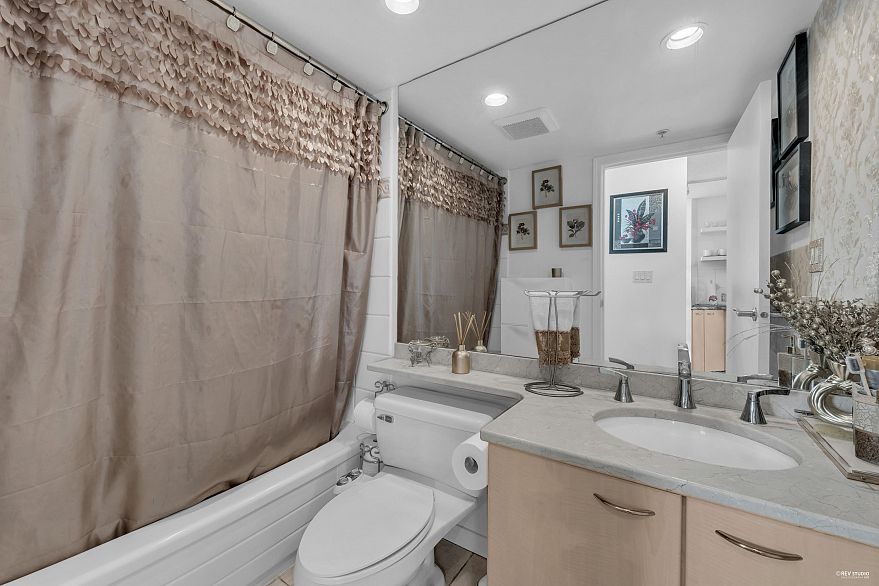 1905 1331 Alberni Street