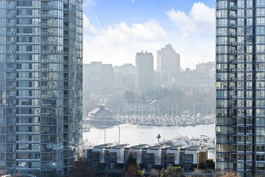 1501 939 Expo Boulevard