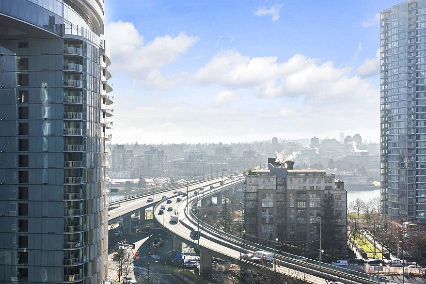 1501 939 Expo Boulevard