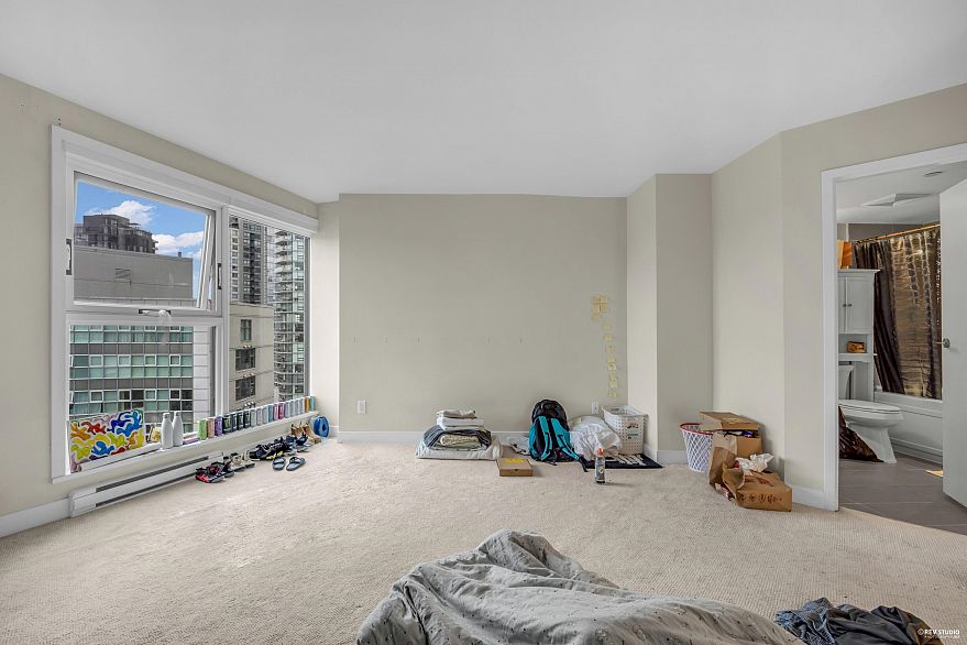 1603 1323 Homer Street