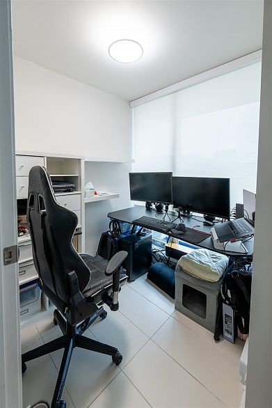 2301 161 W Georgia Street