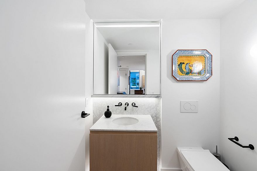 1604 1365 Davie Street