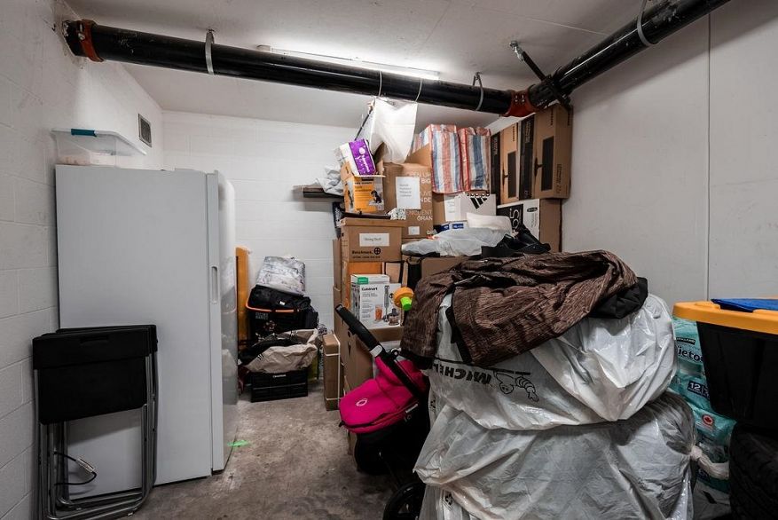 4208 1480 Howe Street