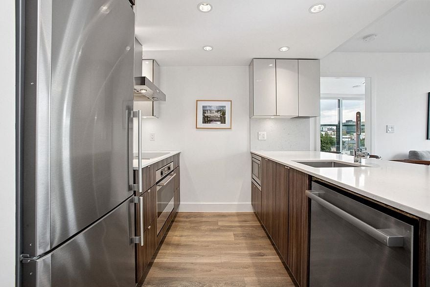 607 1788 Columbia Street