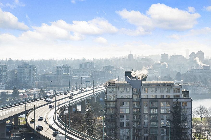 1501 939 Expo Boulevard