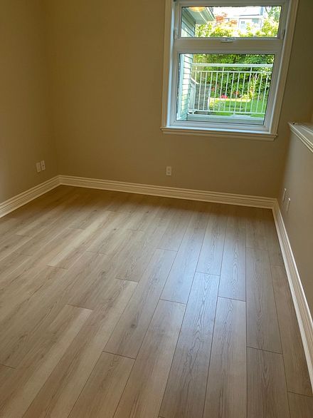 32X W 14TH AVENUE, Vancouver BC V5Y 1X4