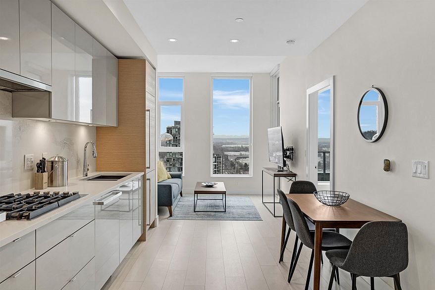 2308 3438 Sawmill Crescent